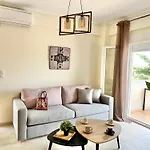 Летний дом Sunny House