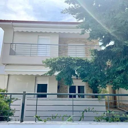 Casă la țară Sunny House *